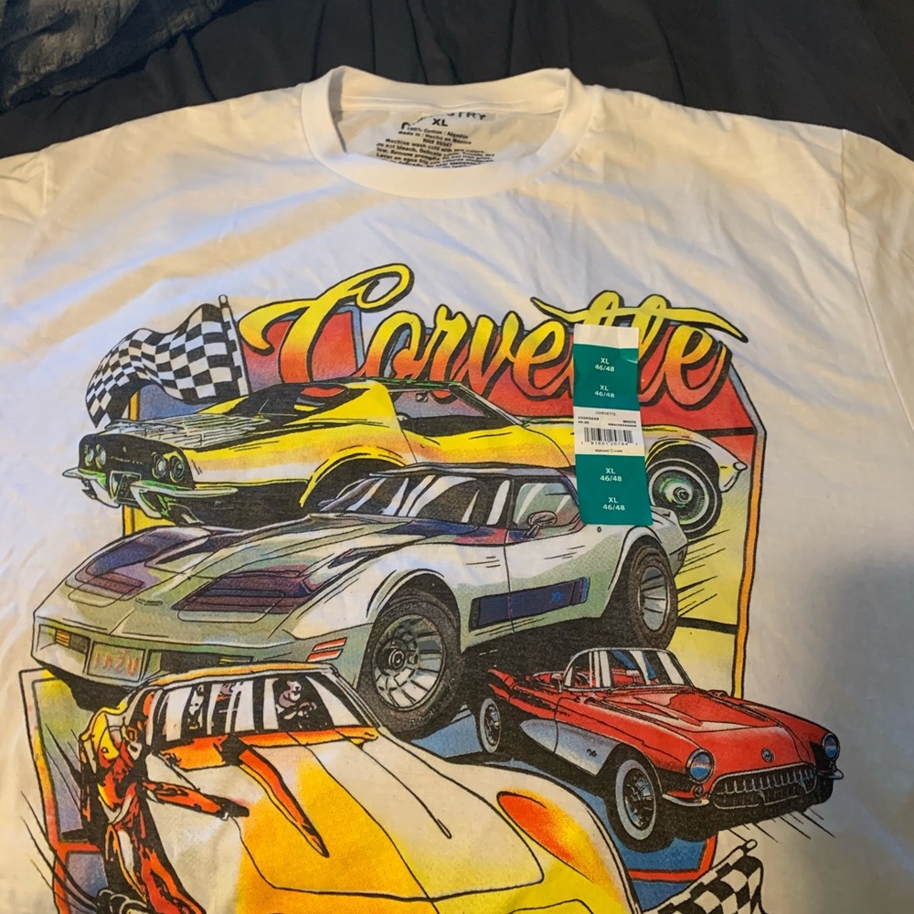 Graphic T